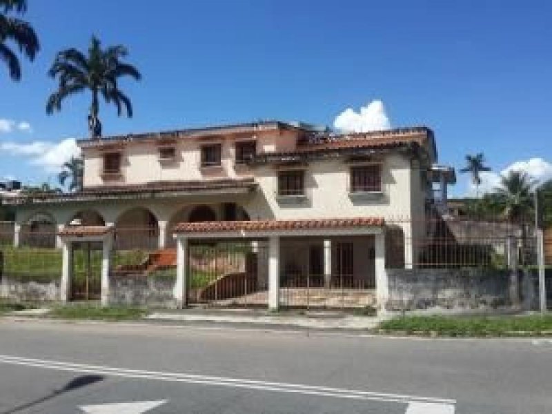 Foto Casa en Venta en La viña valencia carabobo, Valencia, Carabobo - U$D 700.000 - CAV148166 - BienesOnLine