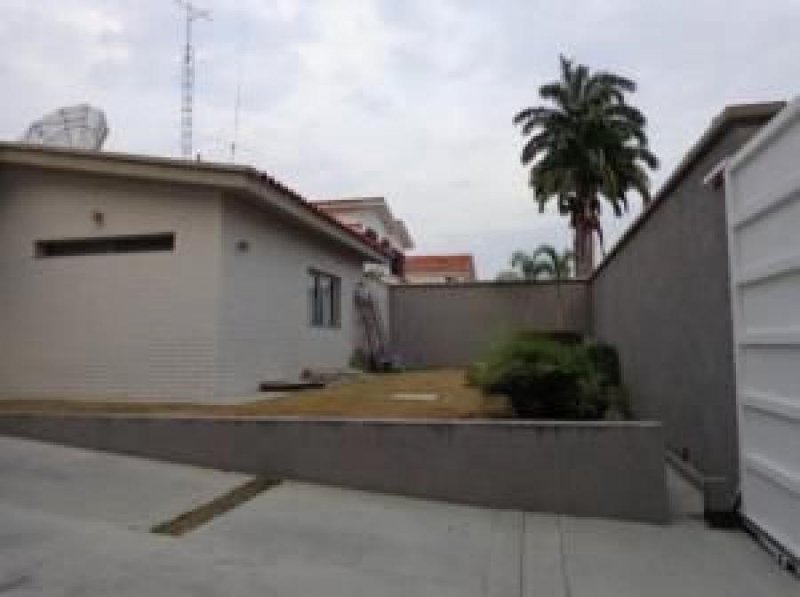 Foto Casa en Venta en La viña valencia carabobo, Valencia, Carabobo - U$D 230.000 - CAV150001 - BienesOnLine