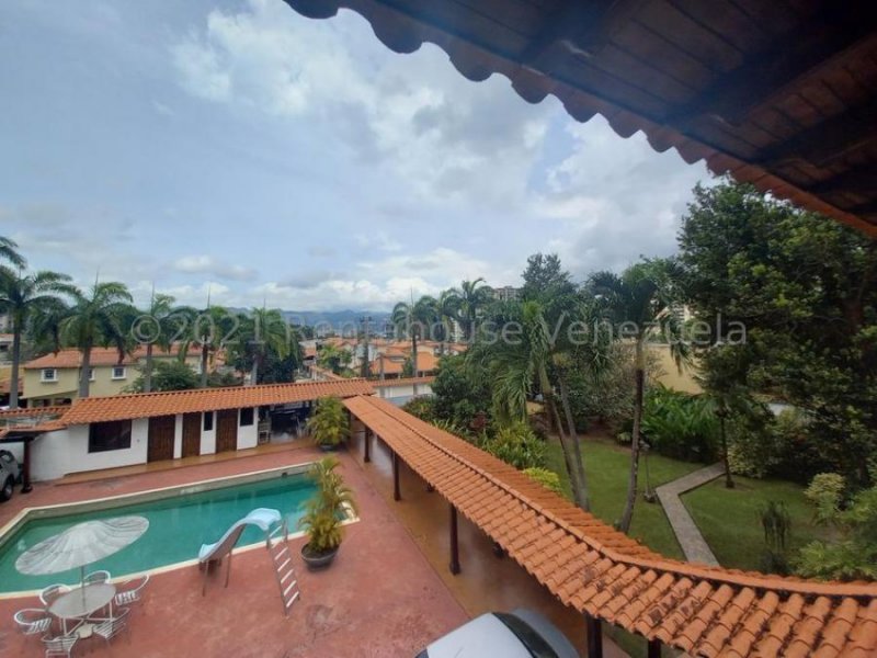 Foto Casa en Venta en Las Chimeneas, Valencia, Carabobo - U$D 300.000 - CAV158391 - BienesOnLine