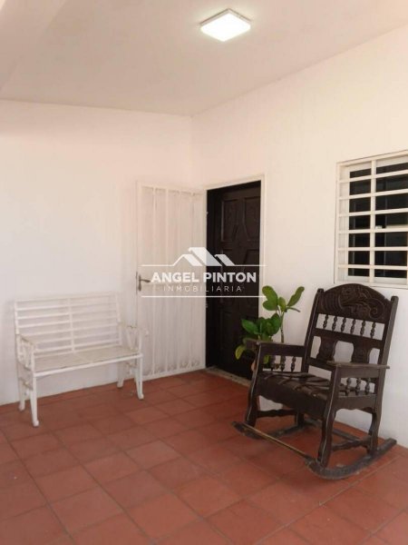 Foto Casa en Venta en Maracaibo, Zulia - U$D 25.000 - CAV232607 - BienesOnLine