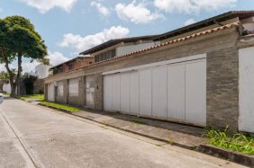 Quinta en Venta en Lomas de la Lagunita Caracas, Distrito Federal