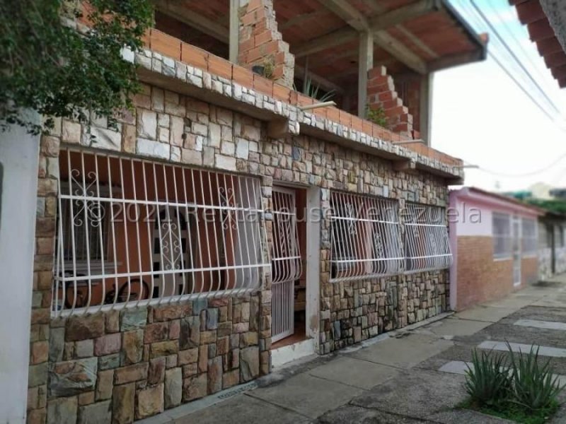 Foto Casa en Venta en Los caobos, Valencia, Carabobo - U$D 23.000 - CAV160302 - BienesOnLine