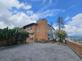 Casa en Venta en Los Naranjos del Cafetal Caracas, Distrito Federal