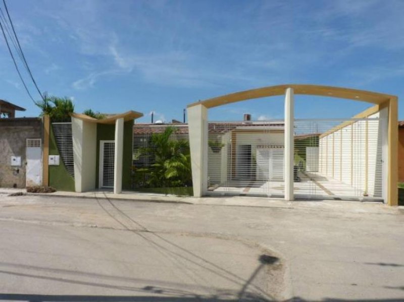 Foto Casa en Venta en Los Chaguaramos, Maracay, Aragua - BsF 1.200.000 - CAV27766 - BienesOnLine