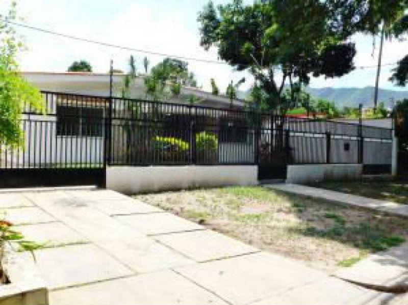 Foto Casa en Venta en Maracay, Aragua - BsF 490.000.000 - CAV67686 - BienesOnLine