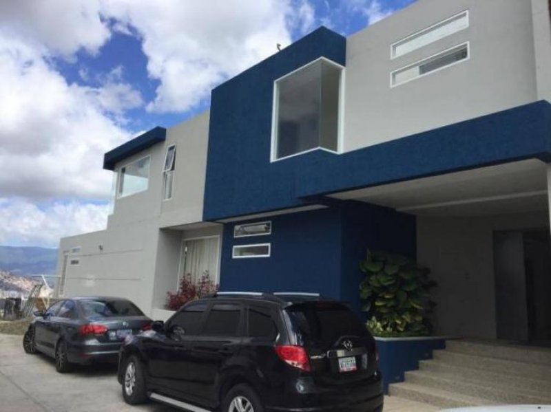 Foto Casa en Venta en Caracas, Distrito Federal - CAV110738 - BienesOnLine