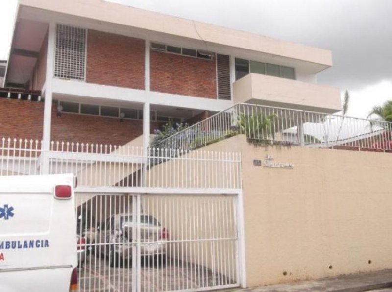 Foto Casa en Venta en Caracas, Distrito Federal - CAV107386 - BienesOnLine