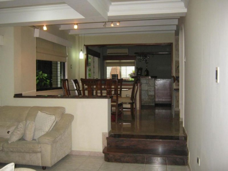 Foto Casa en Venta en Valencia, Carabobo - U$D 200.000 - CAV135743 - BienesOnLine