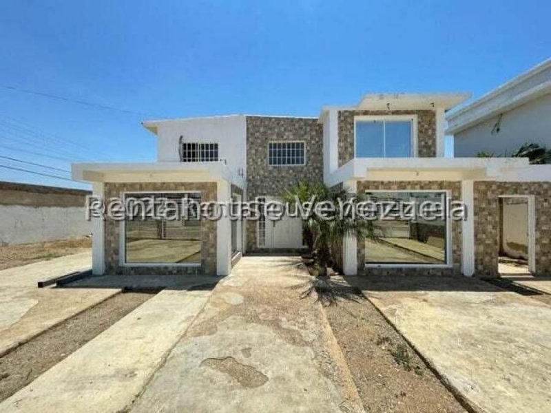 Foto Casa en Venta en Punto Fijo, Falcón - U$D 36.000 - CAV244286 - BienesOnLine