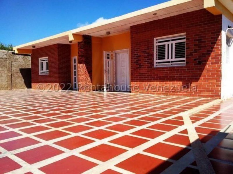 Foto Casa en Venta en Punta Cardon, Falcón - BsF 20.000 - CAV182031 - BienesOnLine