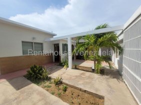 Casa en Venta en  Punto Fijo, Falcón