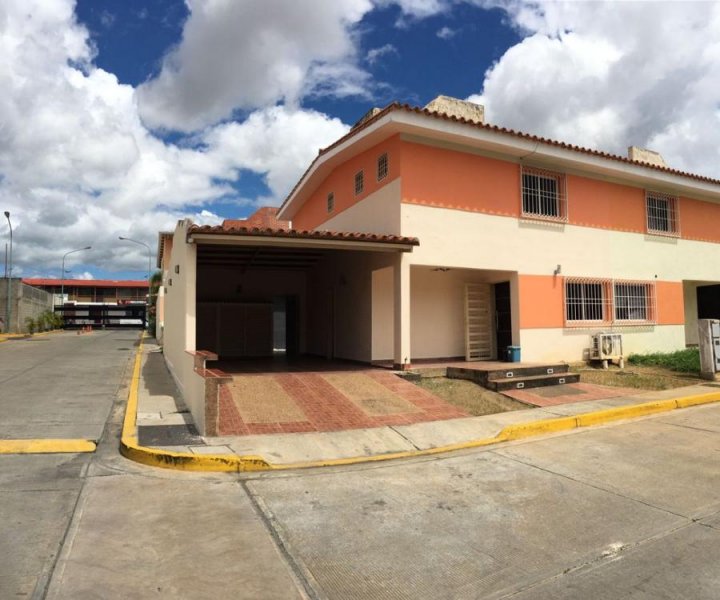 Foto Casa en Venta en Cabudare, Lara - U$D 38.000 - CAV207447 - BienesOnLine