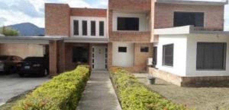 Foto Casa en Venta en San Francisco de Cupira, San Diego, Carabobo - U$D 76.000 - CAV135100 - BienesOnLine