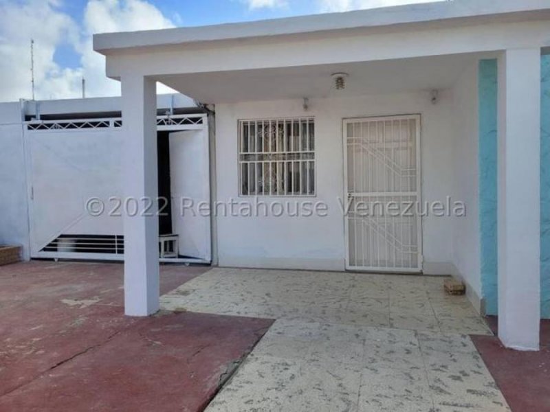 Foto Casa en Venta en Santa Irene, Falcón - BsF 25.500 - CAV182379 - BienesOnLine