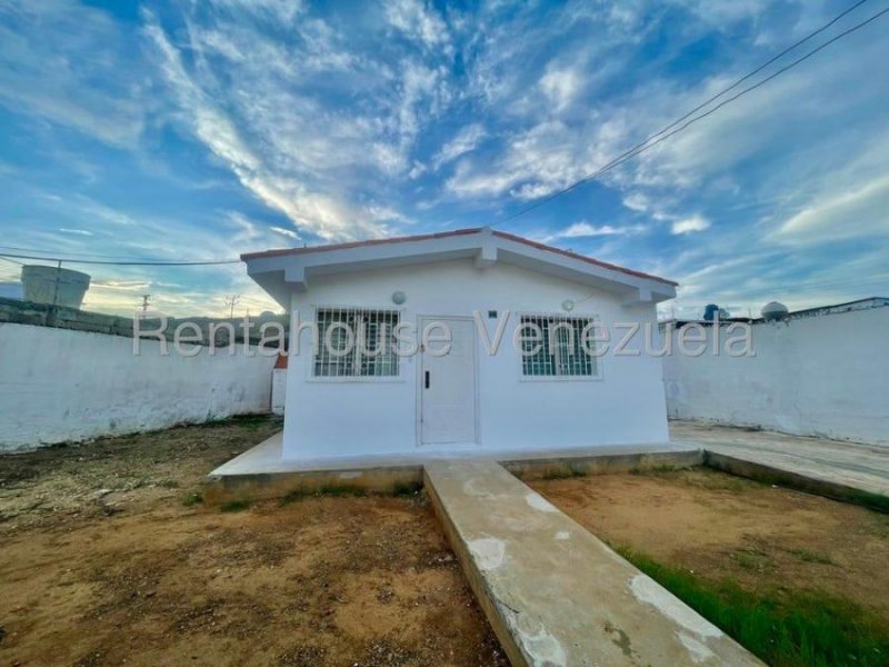 Foto Casa en Venta en Punto Fijo, Falcón - U$D 25.000 - CAV242198 - BienesOnLine