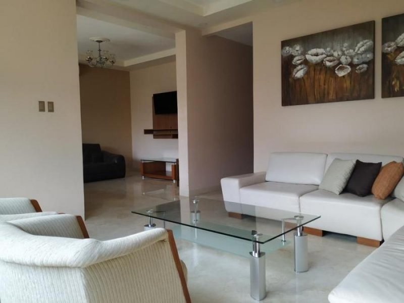 Foto Casa en Venta en Trigal Norte, Valencia, Carabobo - U$D 215.000 - CAV143027 - BienesOnLine