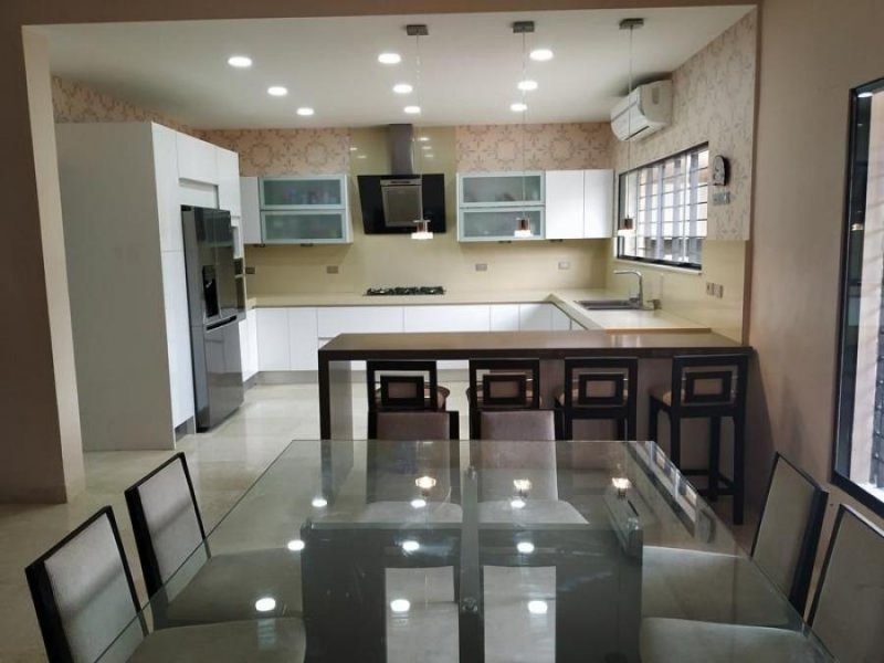 Foto Casa en Venta en Trigal Norte, Valencia, Carabobo - U$D 215.000 - CAV157555 - BienesOnLine