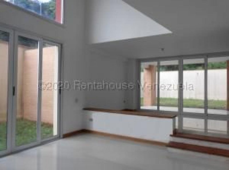 Foto Casa en Venta en Trigal Norte, Valencia, Carabobo - U$D 350.000 - CAV138488 - BienesOnLine