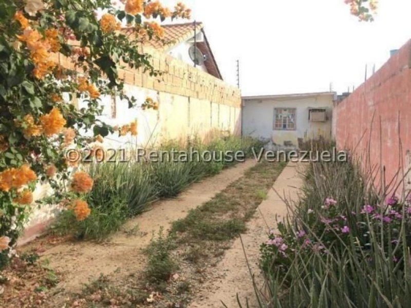 Foto Casa en Venta en punta cardon, Punto Fijo, Falcón - U$D 5.000 - CAV168019 - BienesOnLine