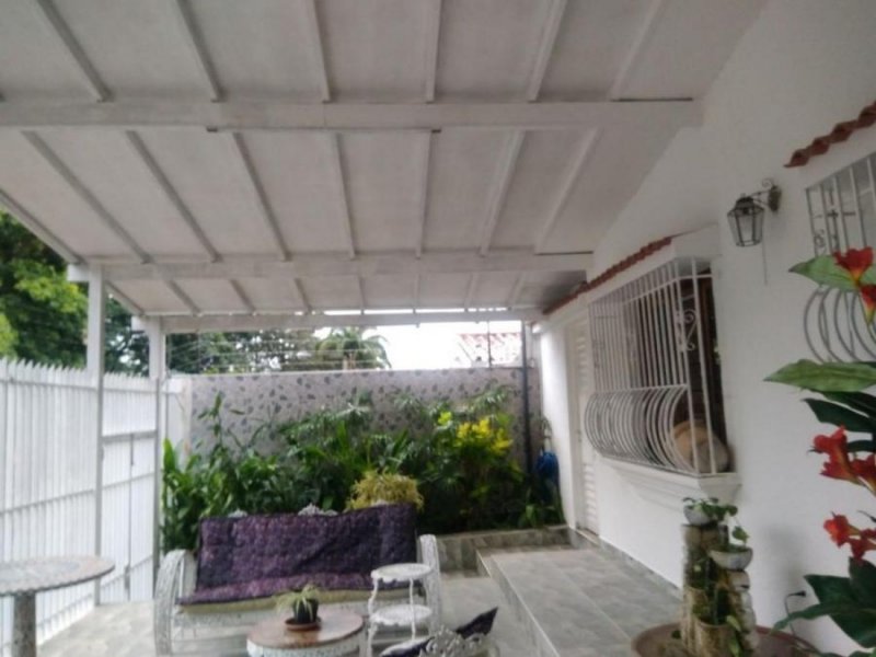 Foto Casa en Venta en San Jose, Urbanizacion el Trigal Sur, Carabobo - U$D 58.000 - CAV139653 - BienesOnLine