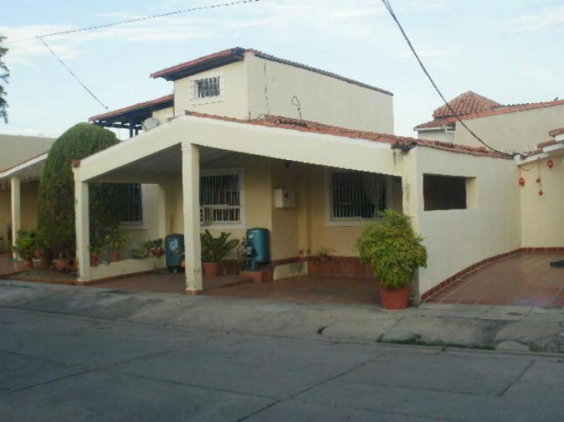 Foto Casa en Venta en Cabudare, Lara - BsF 42.500.000 - CAV89343 - BienesOnLine