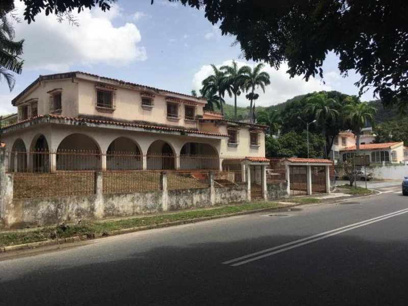 Foto Casa en Venta en San Jose, Urb la Viña, Carabobo - U$D 450.000 - CAV137065 - BienesOnLine