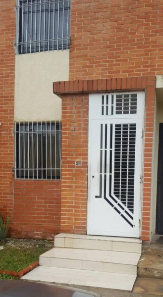 Foto Casa en Venta en San Joaquin Carabobo, San Joaquin Carabobo, Carabobo - U$D 9.000 - CAV157528 - BienesOnLine