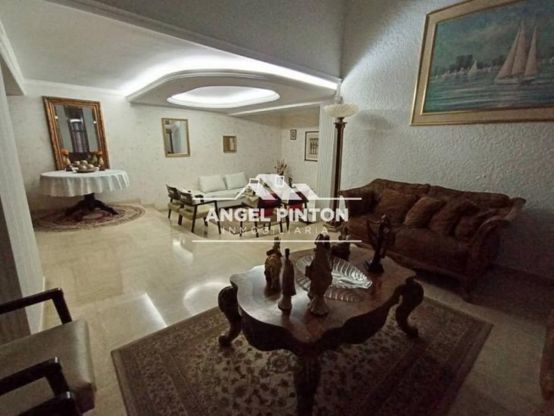 CASA EN VENTA URB CANAIMA MARACAIBO API 0138