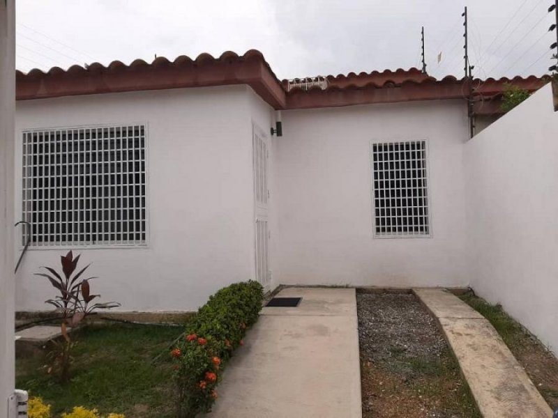 Foto Casa en Venta en Barquisimeto, Barquisimeto, Lara - U$D 18.600 - CAV151595 - BienesOnLine