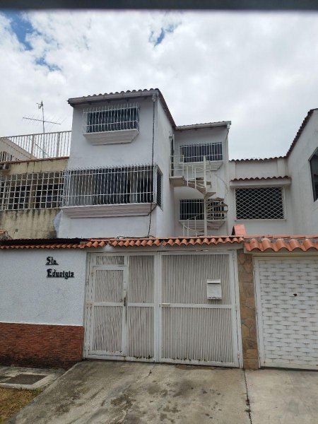 Foto Casa en Venta en Baruta, Baruta, Distrito Federal - U$D 90.000 - CAV203888 - BienesOnLine