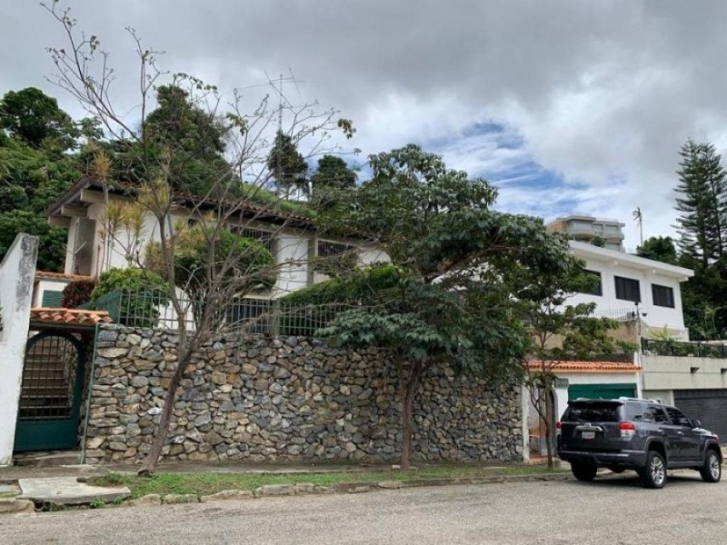 Foto Casa en Venta en Municipio Baruta, Caracas, Distrito Federal - U$D 220.000 - CAV204912 - BienesOnLine