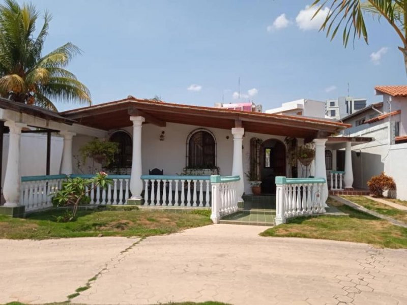 Foto Casa en Venta en Barquisimeto, Lara - U$D 140.000 - CAV175510 - BienesOnLine