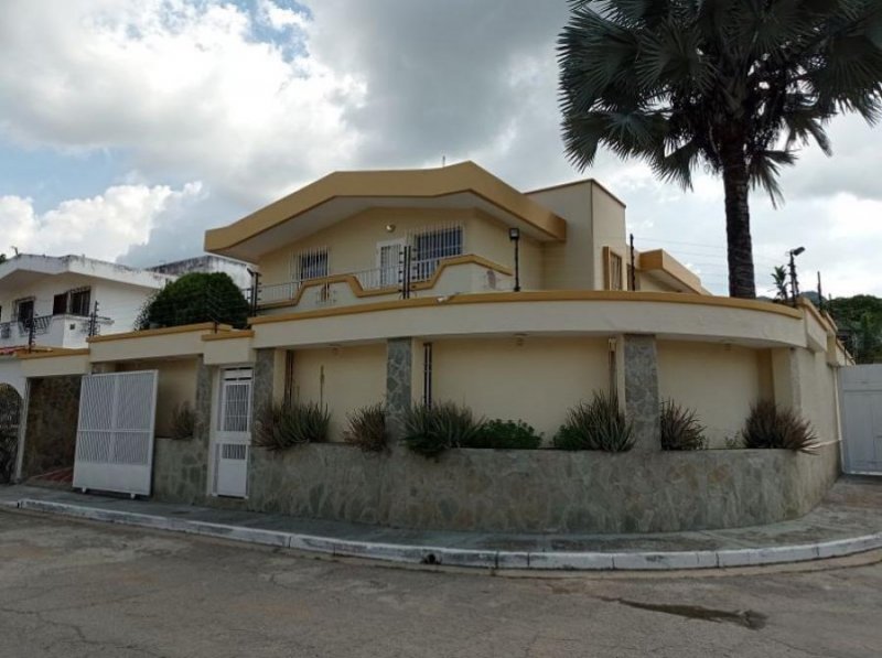 Foto Casa en Venta en SAN JOSE, Valencia, Carabobo - U$D 180.000 - CAV242121 - BienesOnLine