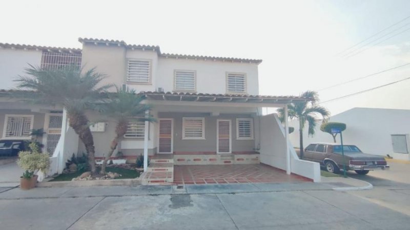 Foto Casa en Venta en Cabudare, Lara - U$D 70.000 - CAV205741 - BienesOnLine