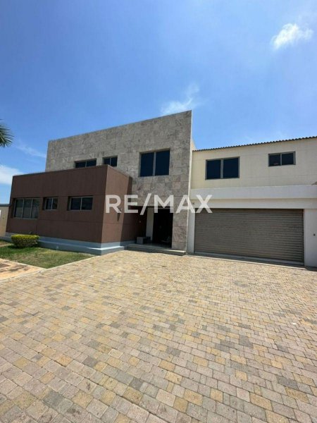 Foto Casa en Venta en Maracaibo, Zulia - U$D 800.000 - CAV230855 - BienesOnLine