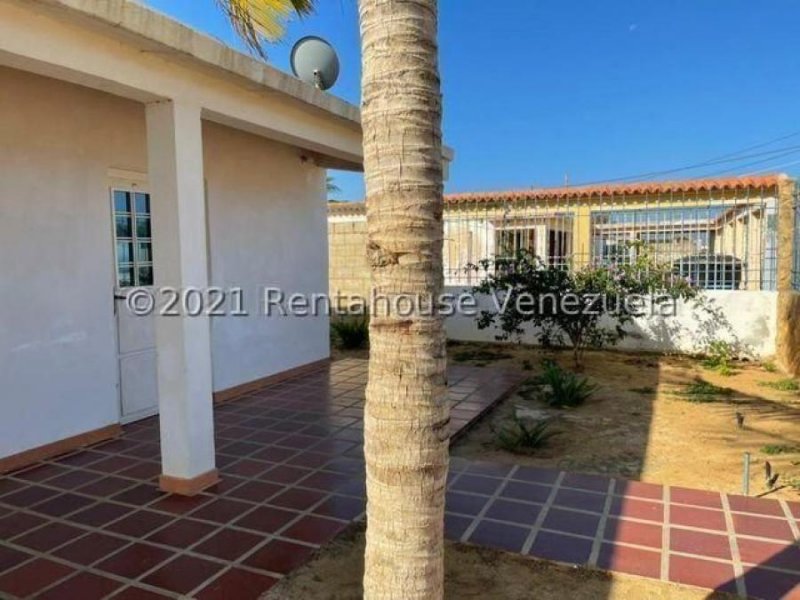 Foto Casa en Venta en Villa Marina, Falcón - BsF 8.000 - CAV181383 - BienesOnLine