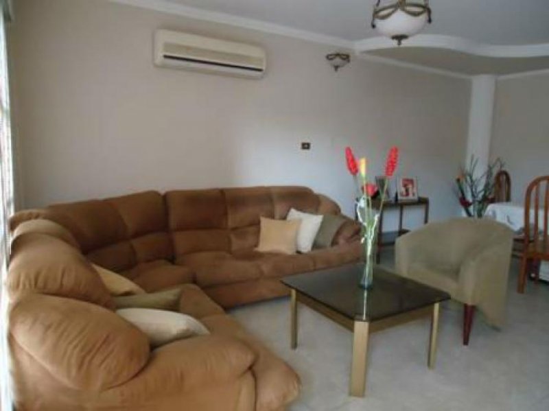 Foto Casa en Venta en Maracaibo, Zulia - BsF 3.300.000 - CAV48572 - BienesOnLine