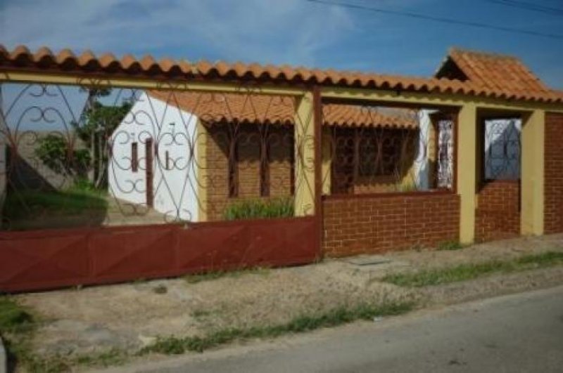 Foto Casa en Venta en Punto Fijo, Falcón - BsF 500.000 - CAV25250 - BienesOnLine