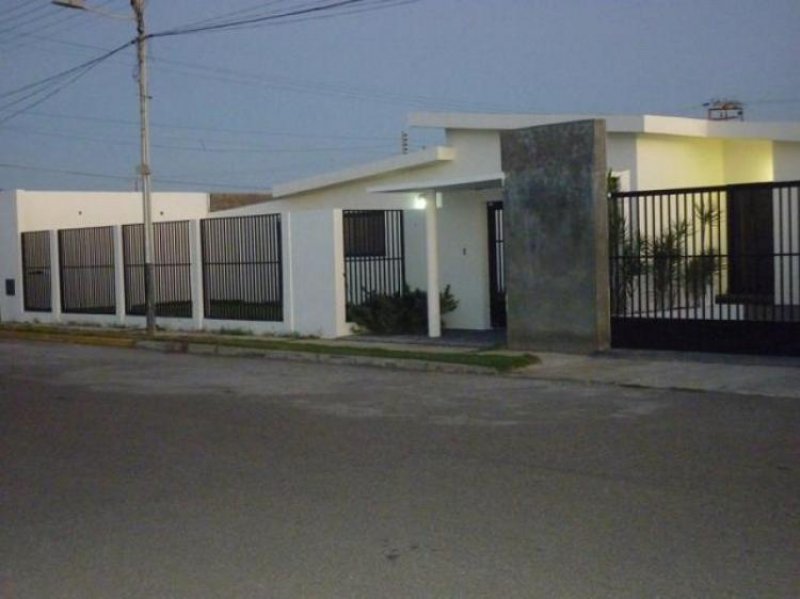 Foto Casa en Venta en Punto Fijo, Falcón - BsF 2.250.000 - CAV33190 - BienesOnLine