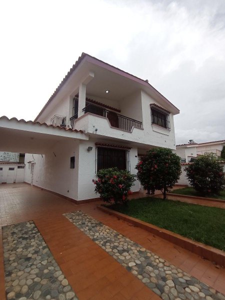 Foto Casa en Venta en Valencia, Carabobo - U$D 68.000 - CAV210162 - BienesOnLine