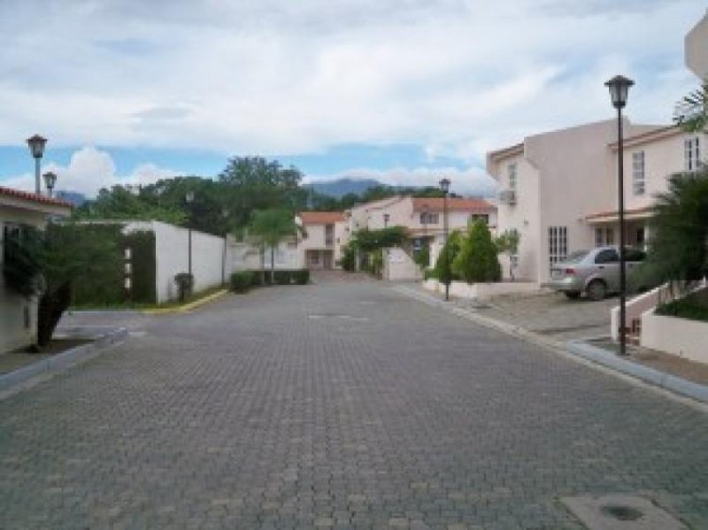 Foto Casa en Venta en Valencia, Carabobo - BsF 1.450.000 - CAV32337 - BienesOnLine