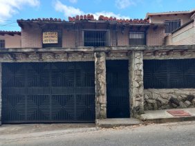 Casa Quinta Colinas de Carrizal 607 Mts2 de Construcción 2 Pisos Mitad Obra Gris