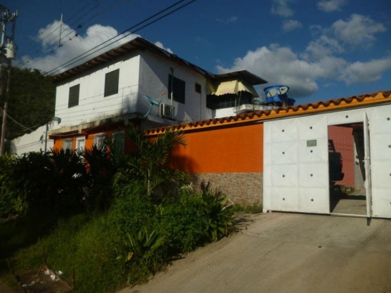 Foto Casa en Venta en Urb Los Rauseos, El Limón, Aragua - BsF 300.000.000 - CAV95613 - BienesOnLine