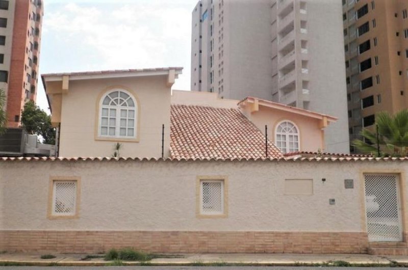 Foto Casa en Venta en Lechería, Anzoátegui - U$D 350.000 - CAV170720 - BienesOnLine