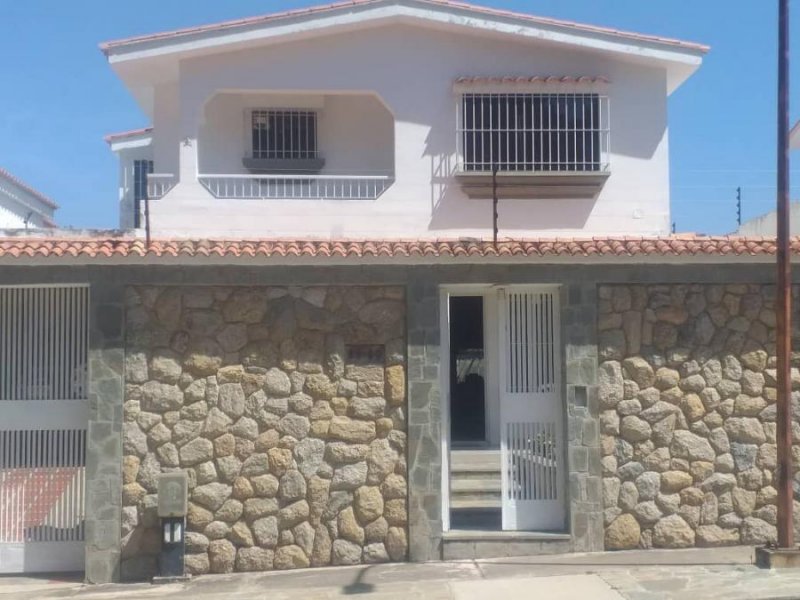 Foto Casa en Venta en VALENCIA, TRIGAL NORTE, Carabobo - U$D 220.000 - CAV193459 - BienesOnLine