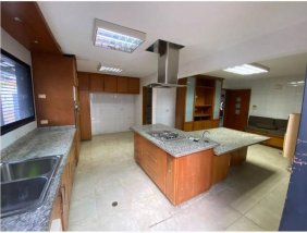 Casa en Venta en Trigal Norte Valencia, Carabobo