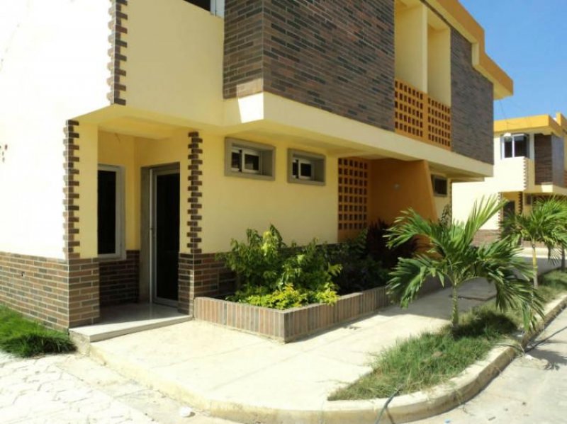 Foto Casa en Venta en Tucacas, Falcón - BsF 8.500.000 - CAV60230 - BienesOnLine