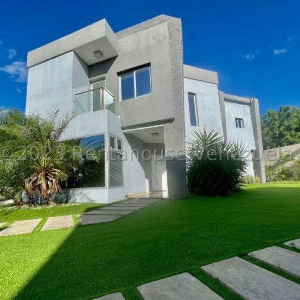 Foto Casa en Venta en Punta Cardón, Punto Fijo, Falcón - CAV224924 - BienesOnLine