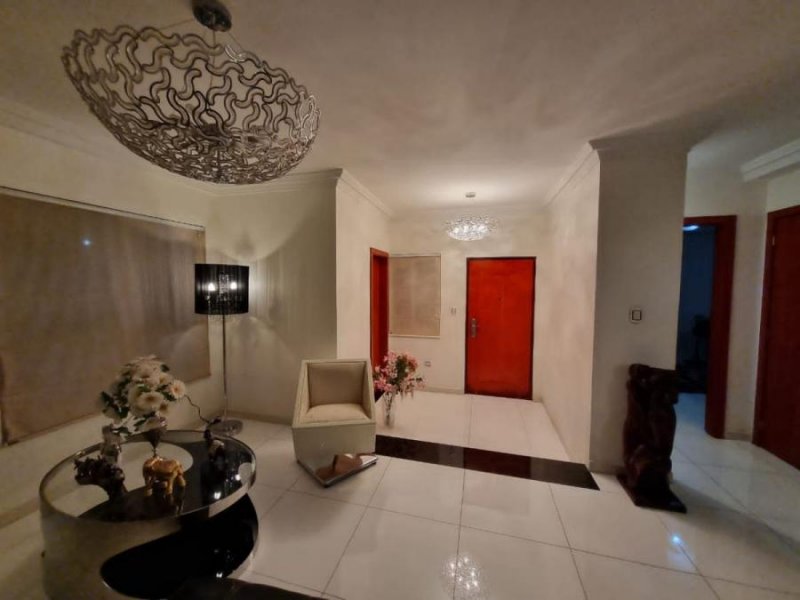 Foto Casa en Venta en San Diego, Valencia, Carabobo - U$D 280.000 - CAV225612 - BienesOnLine