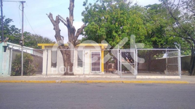 CASA VENTA - ALQUILER PANAMERICANO MARACAIBO NEXT 1693 MARILYN HUERTA 04121053751 - 04246498459